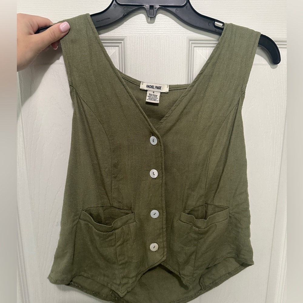 Green vest and short set